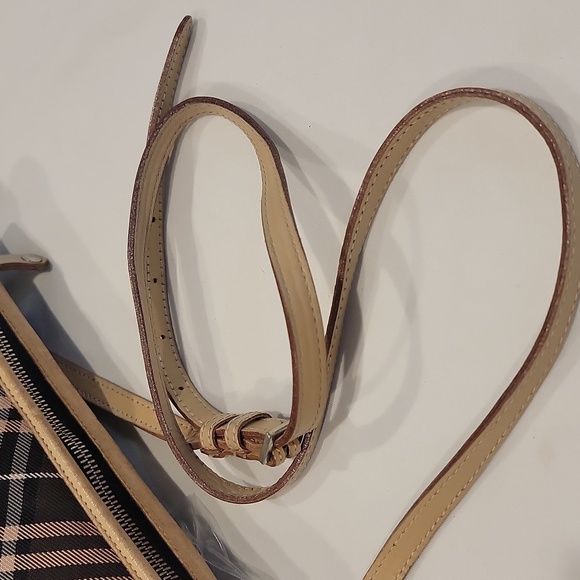 Authentic Burberry Blue Label crossbody bag - Picture 8 of 11